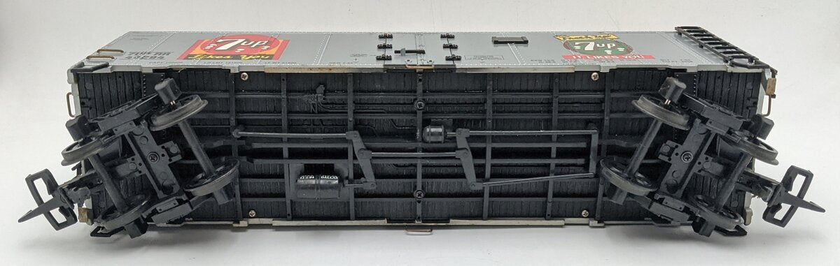 Aristo-Craft 46294 G Scale 7-Up Reefer Car (Plastic Wheels) VG
