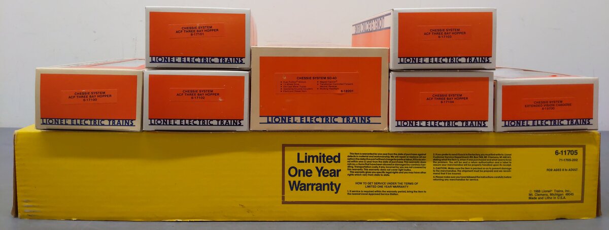 Lionel 6-11705 O Gauge Chessie System Diesel Freight Train Set EX/Box