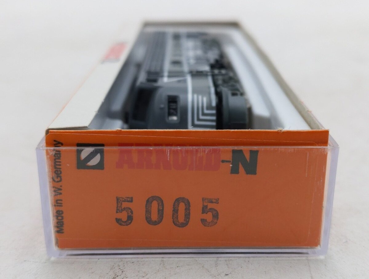 Arnold 5005 N Scale Conrail F3 Diesel Locomotive #1899 LN/Box