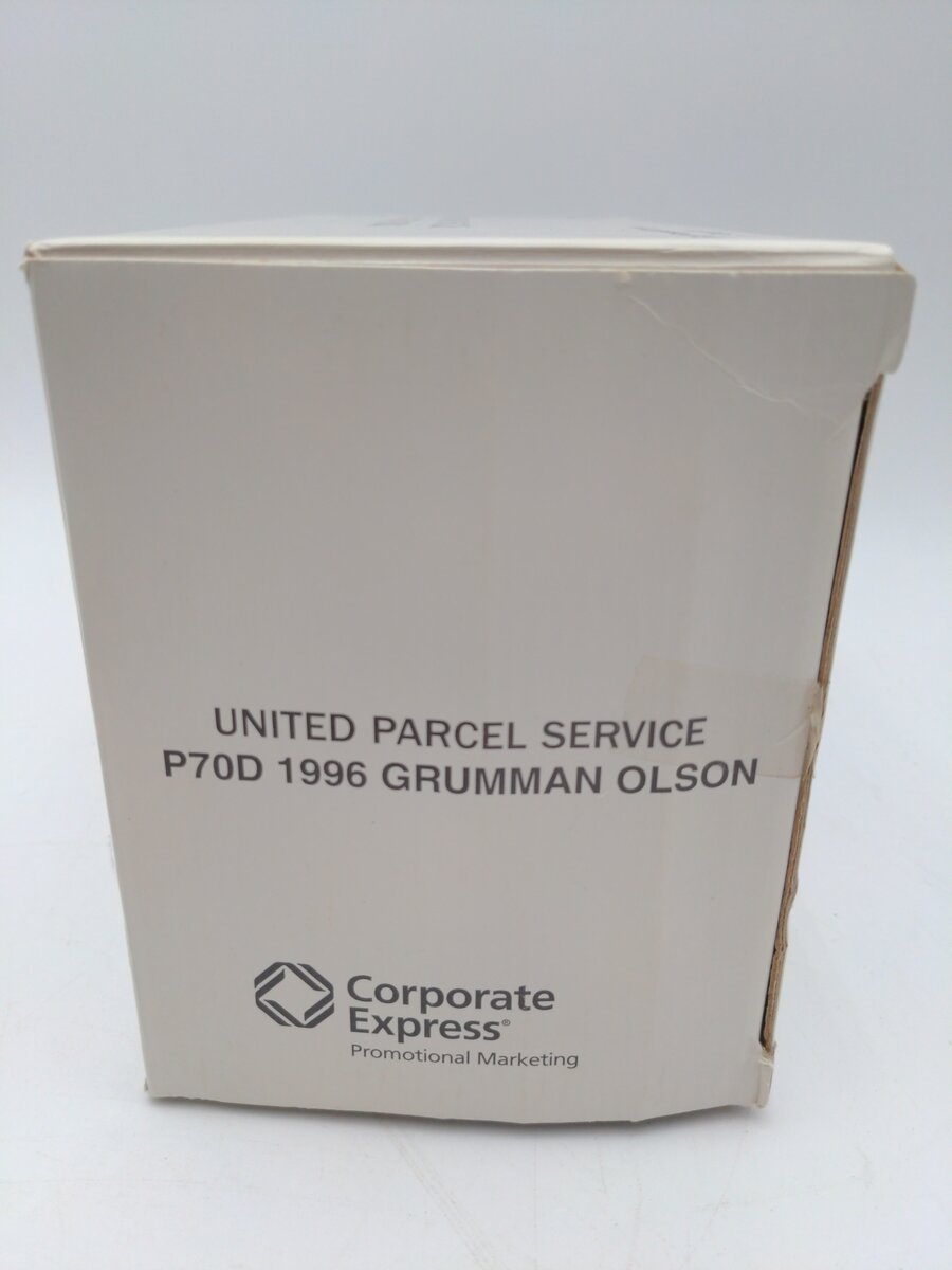Corporate Express UP445443 1/32 Scale Diecast UPS P70D 1996 Grumman Olson VG/Box