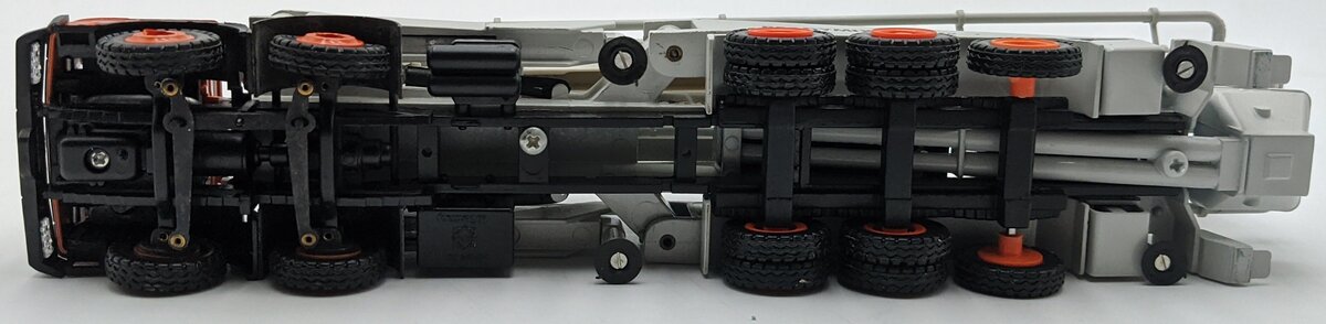 Conrad 3086 1:50 Diecast Mercedes Putzmeister M52 Cement Pump NEW