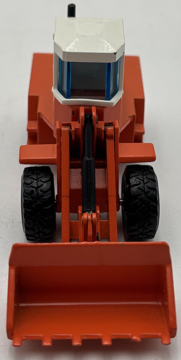 NZG 235 1:50 Schaeff SKL 840 Wheel Loader EX