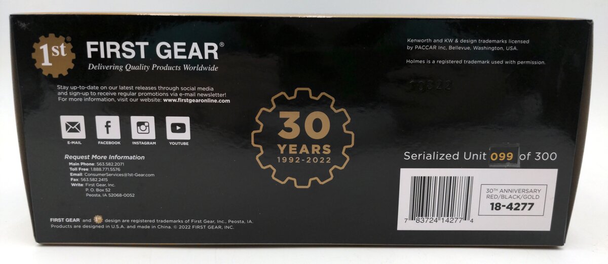 First Gear 18-4277 1:34 30th Anniversary 1953 Kenworth Bullnose Wrecker VG/Box