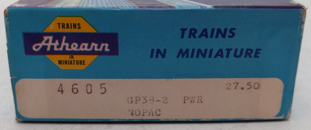 Athearn HO Scale Undecorated GP-38 Powered Diesel Locomotive EX/Box