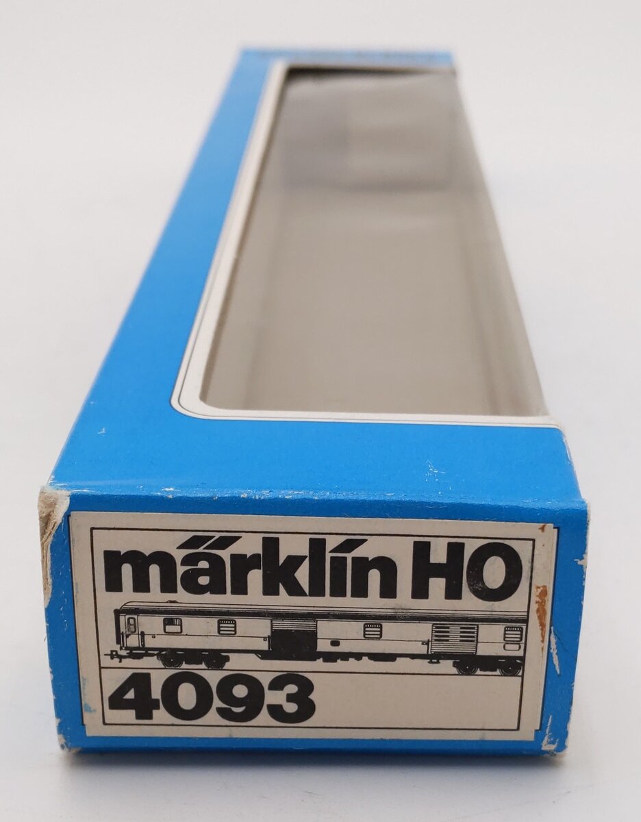 Marklin 4093 HO Scale DB Passenger Car EX/Box