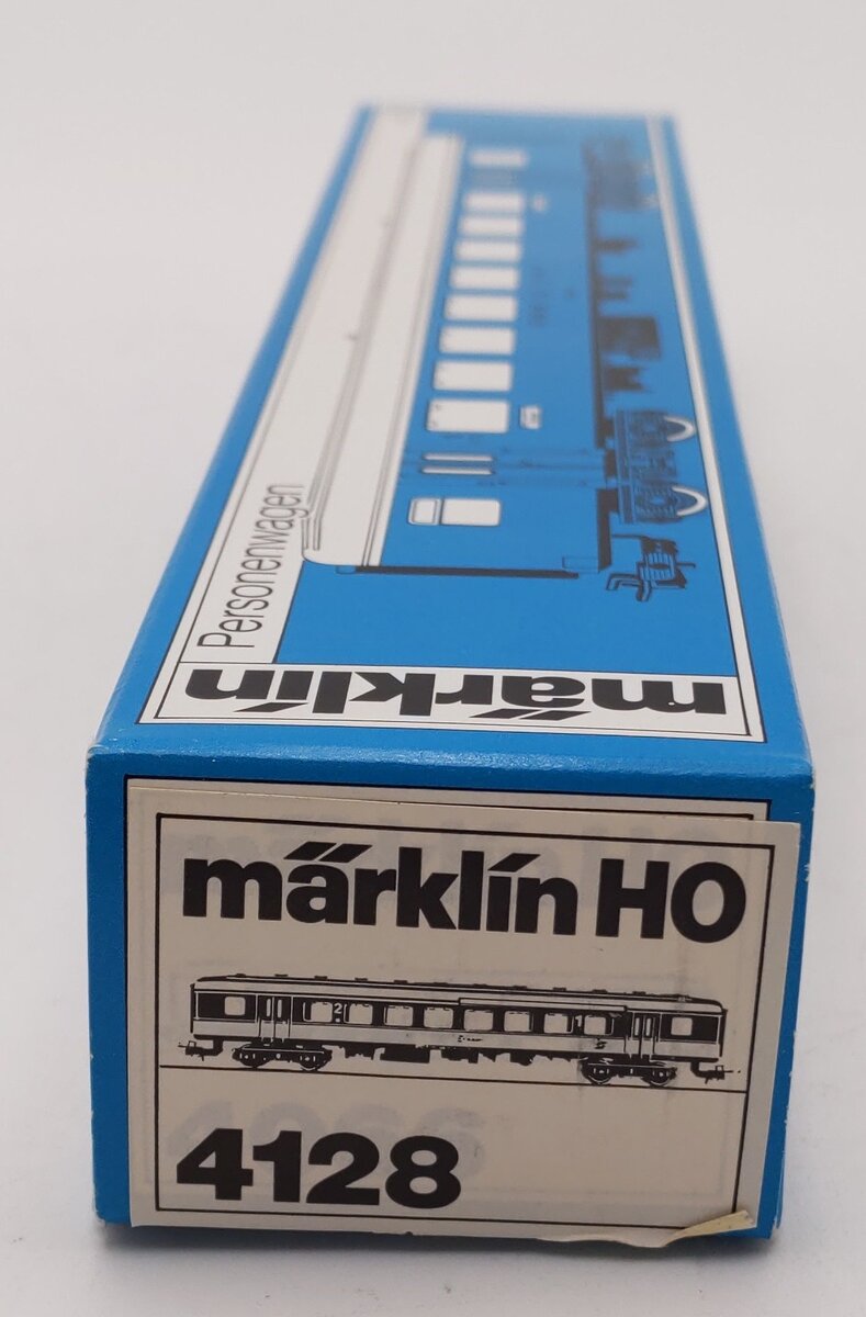 Marklin 4128 HO Scale Passenger Car EX/Box