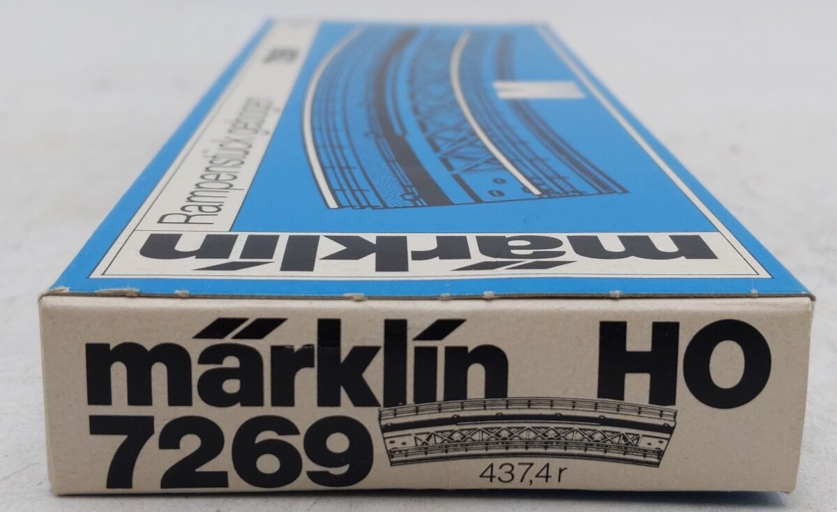 Marklin 7269 HO Curved 9-1/2" Ramp Section for M Tracks EX/Box