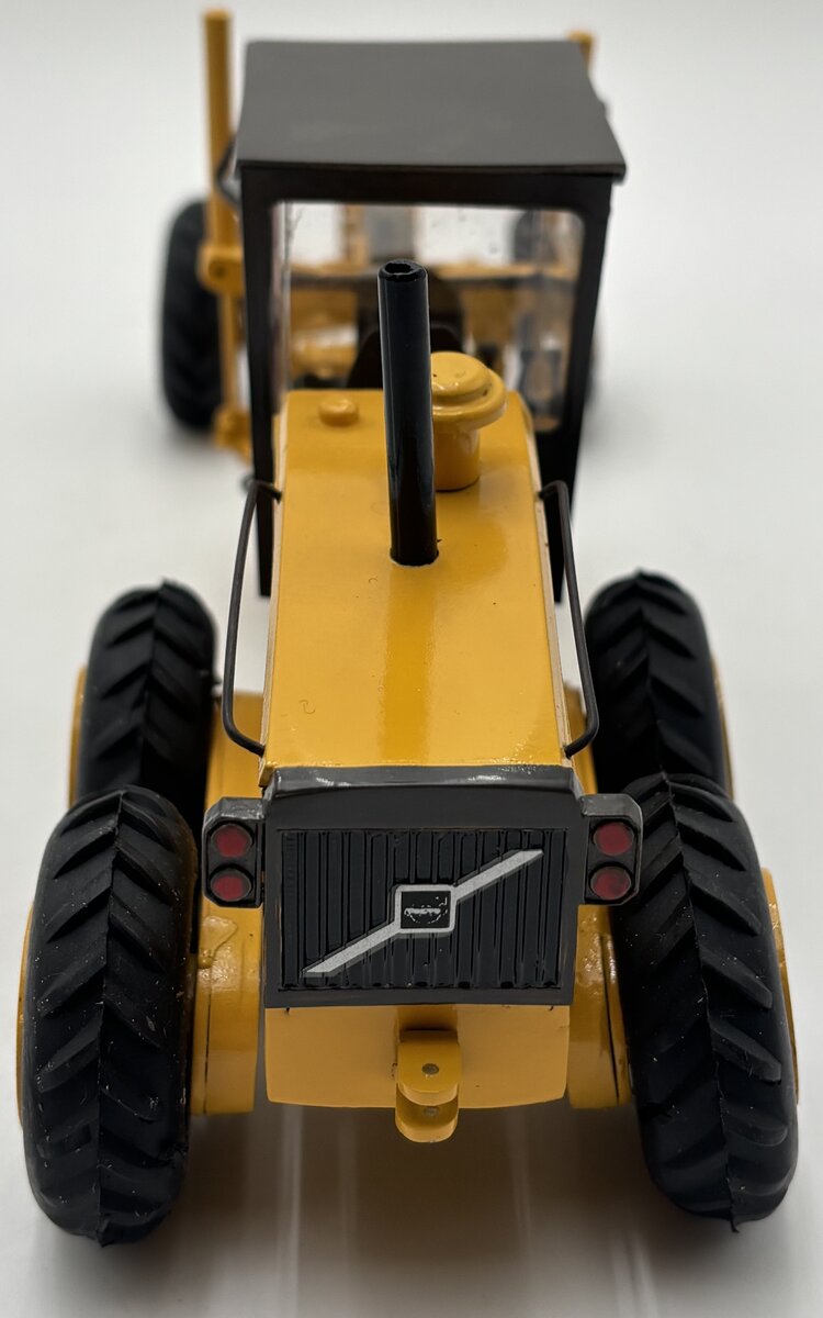 Teeswater 1:32 Volvo 6720 Road Grader Diecast EX