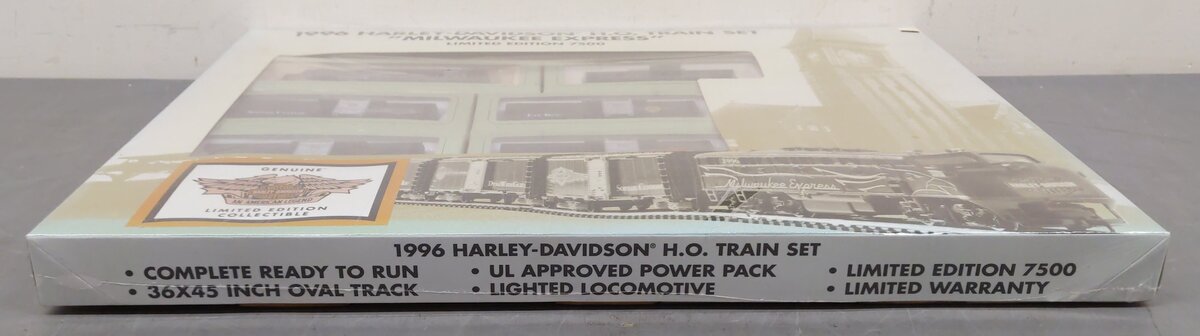 Harley Davidson 99340-96v HO Scale 1996 "Milwaukee Express" Train Set MT/Box