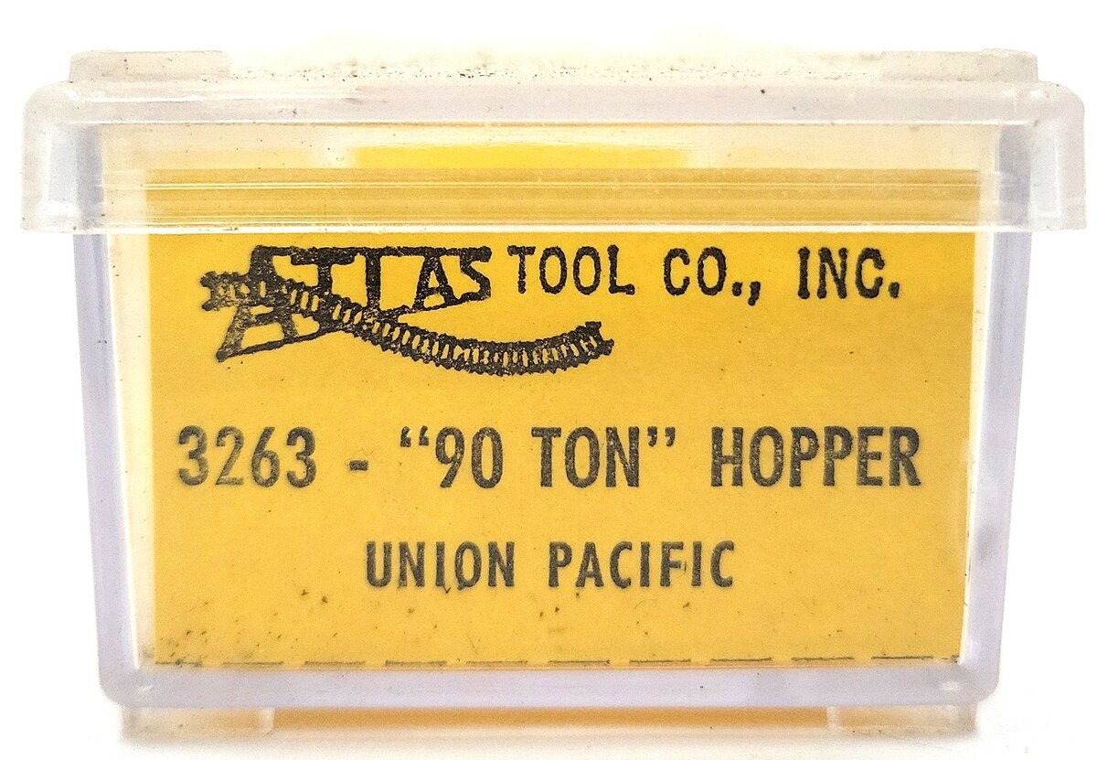 Atlas 3263 N Scale Union Pacific Hopper Car w/Coal Load #18137 LN/Box