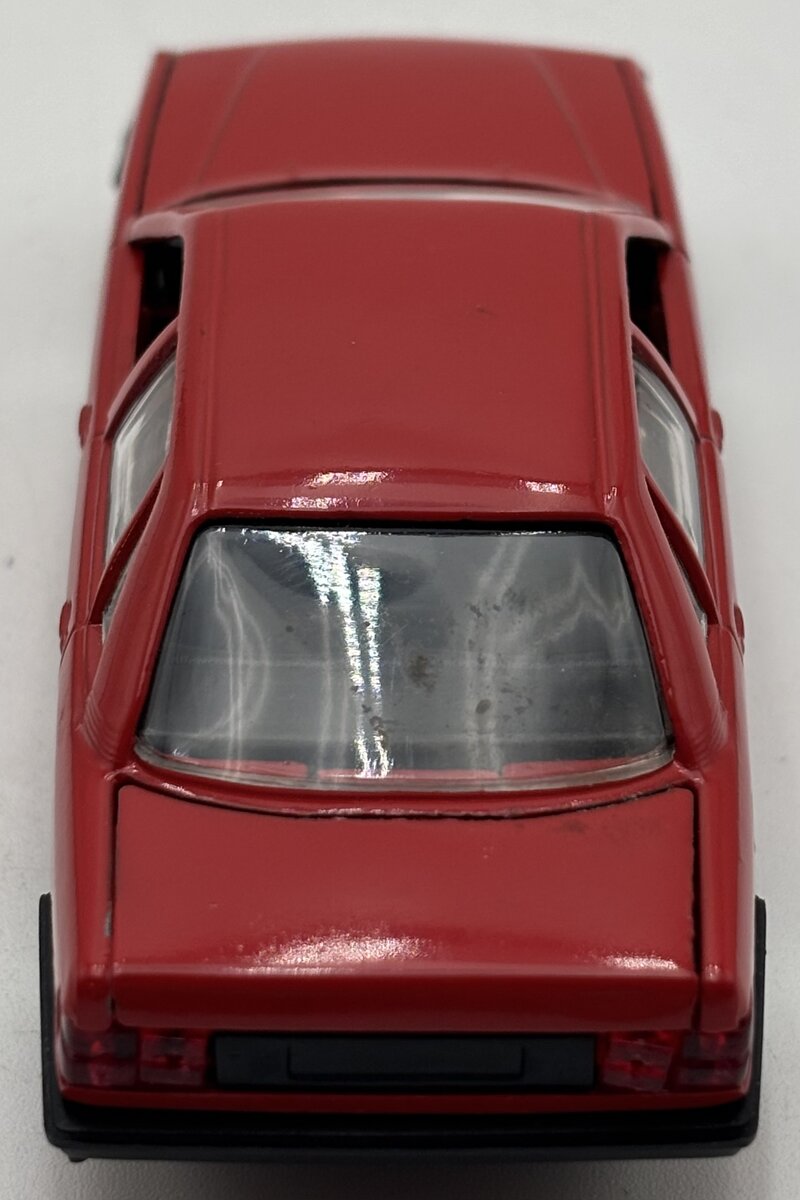Conrad 1022 1:43 Red Audi 100 EX