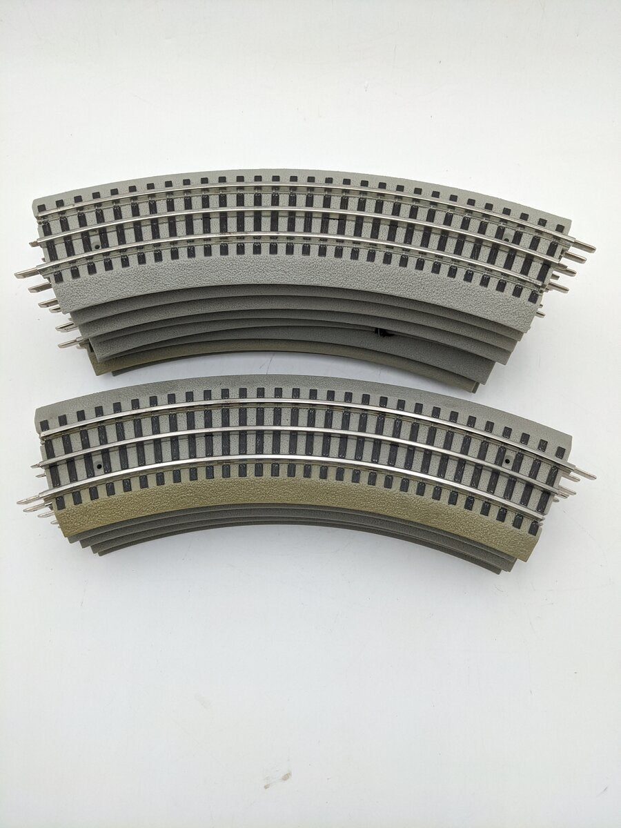 Lionel 6-37103 0-31 Curved FasTrack Sections (13) EX