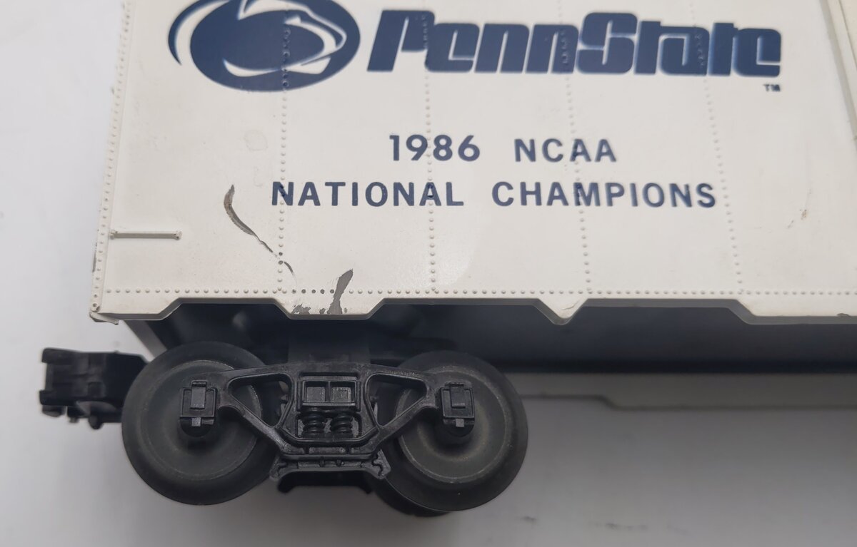O Gauge Penn State NCAA National Champions Reefer Car #1986 EX