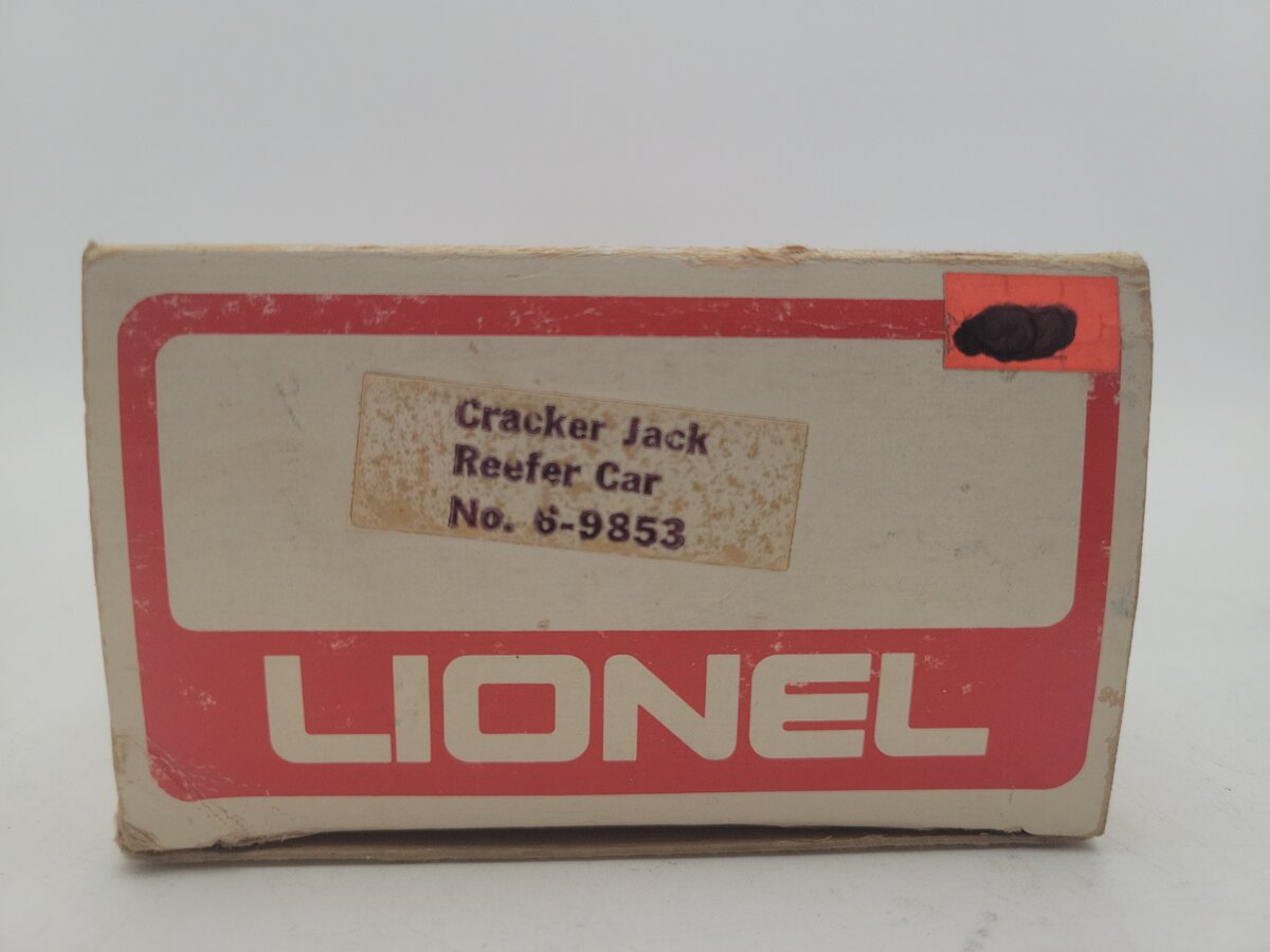Lionel 6-9853 O Gauge Cracker Jack Billboard Reefer Car (Caramel) EX/Box
