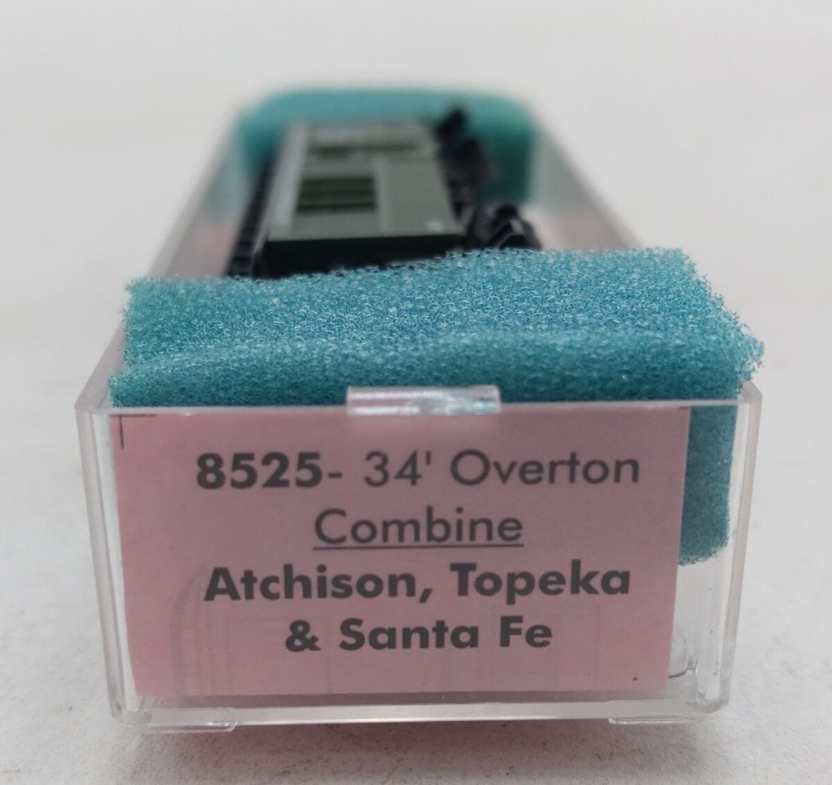 Roundhouse 8525 N Scale Atchison, Topeka & Santa Fe 34' Overton Combine Car LN/Box