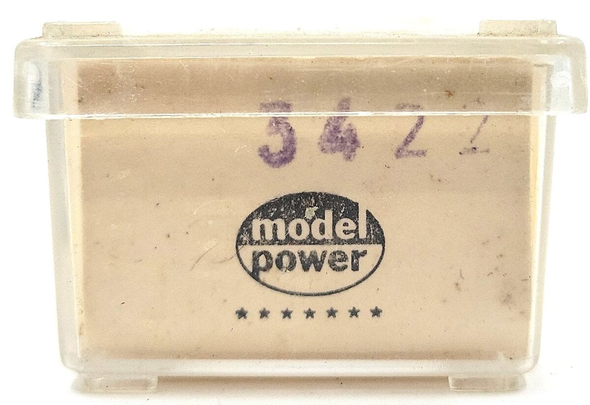 Model Power 3422 N Scale H.E.R.X Hershey's 3 Dome Tank Car #10101 EX/Box