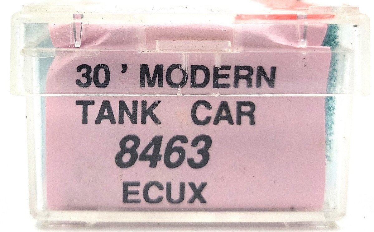 Roundhouse 8463 N ECUX 30' Modern Tank Car # 102098 EX/Box