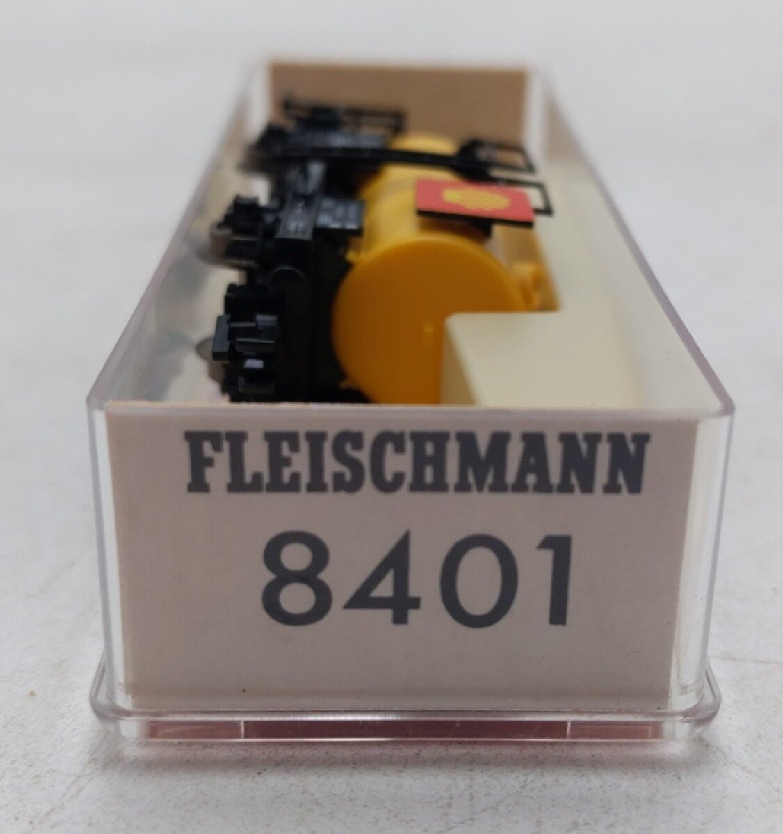 Fleischmann 8401 N Shell Oil Short Tank Car #0002797-7 LN/Box