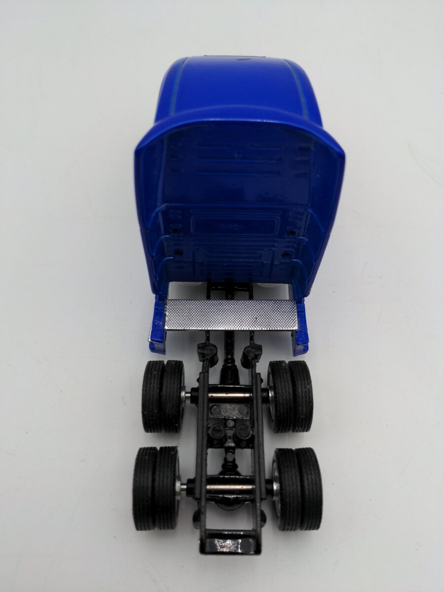Tonkin Diecast Volvo USA Tractor Trailer VG