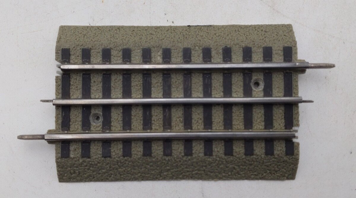 Lionel 6-12024 O Gauge FasTrack 5" Straight Track Section (10) EX