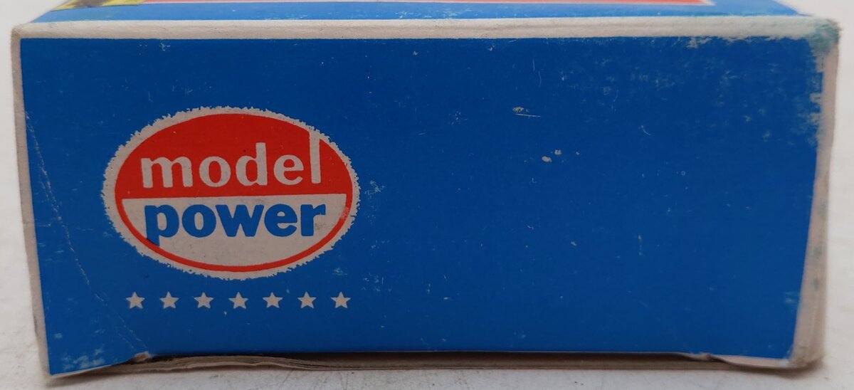 Model Power 9121 HO Scale Santa Fe Caboose Freight Car #999246 EX/Box