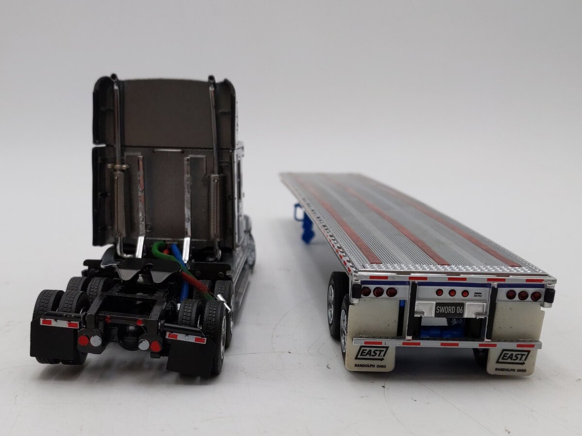 Sword Models 1:50 Scale Freightliner Century Truck with East Flatbed Trailer EX