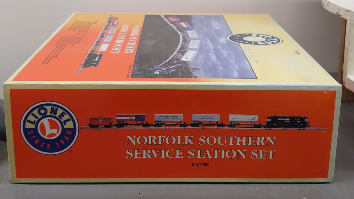 Lionel 6-21789 O Scale Norfolk Southern Service GP-9 O Gauge Diesel Train Set NIB