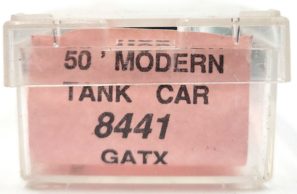 Roundhouse 8441 N Scale GATX 50' Modern Tank Car Kit #52609 EX/Box