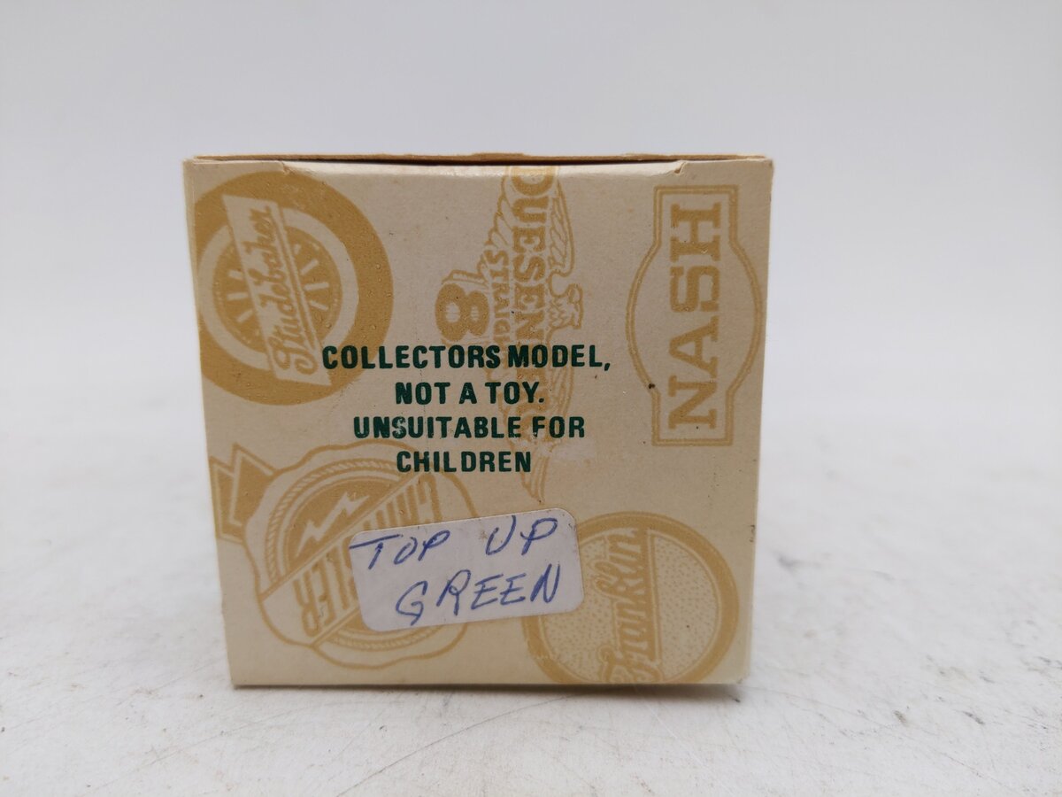 Collector's Classics 211805 1:43 1953 Ford Sunliner EX/Box