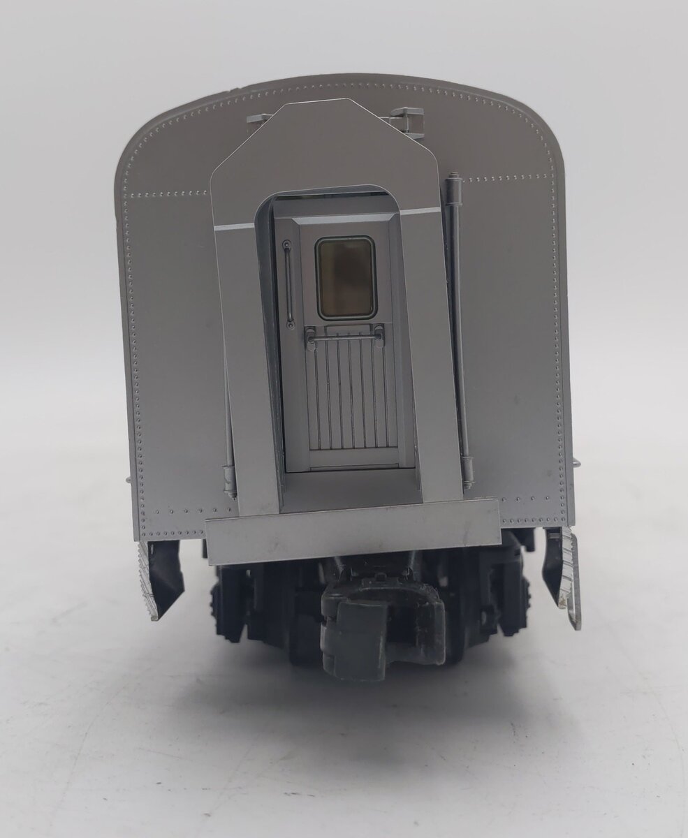 Lionel 6-25452 O Gauge Pennsylvania "Congressional" Aluminum Coach #1573 EX