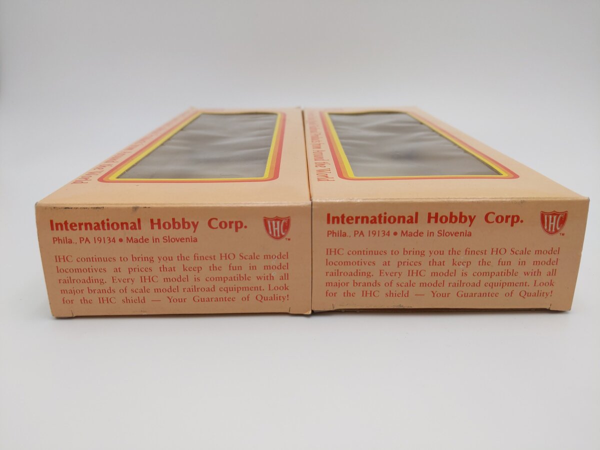 IHC M392 & M592 HO Gauge Penn Central FM Diesel and Diesel Dummy EX/Box