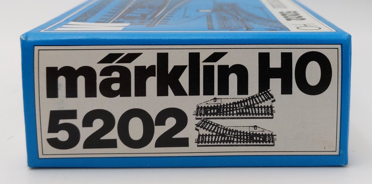 Marklin 5202 HO Scale Left & Right Remote Switch Pair EX/Box