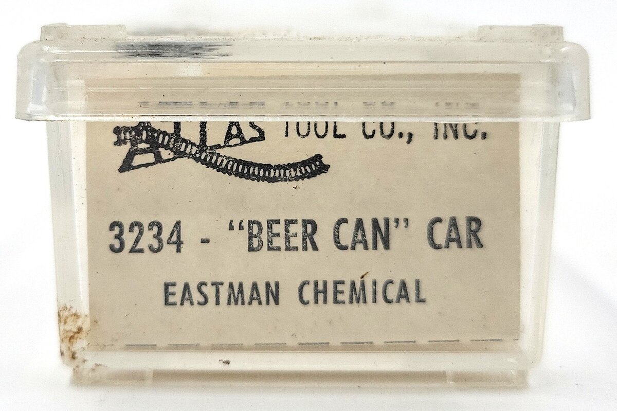 Atlas 3234 N Scale Eastman Chemical "Beercan" Tank Car #243 LN/Box