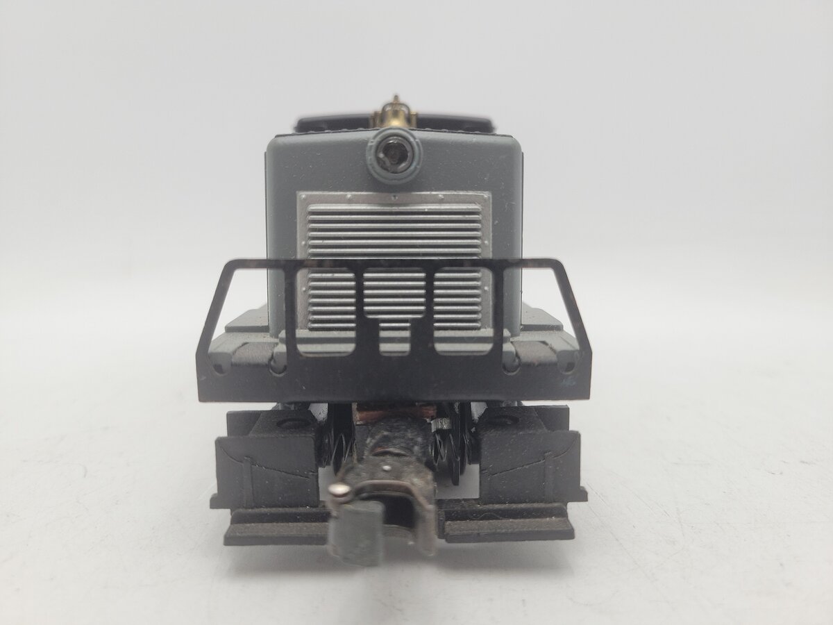 O Gauge CUSTOM Great Northern Diesel Locomotive #402