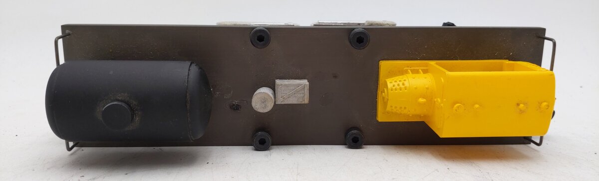 NorthEast Trains O Gauge Track Cleaner Car (3-Rail) EX