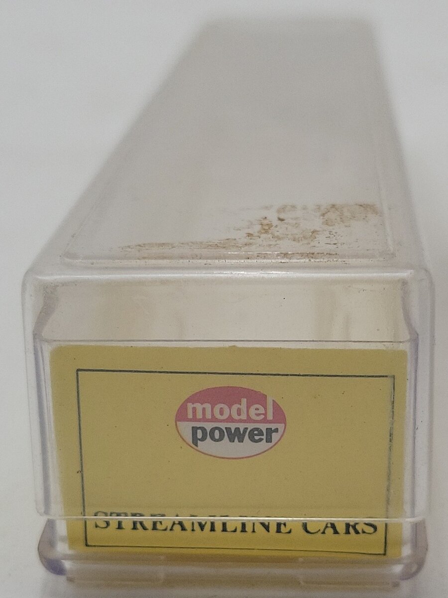 Model Power 3031 N Scale Union Pacific 75' Streamline Coach #3347 EX/Box