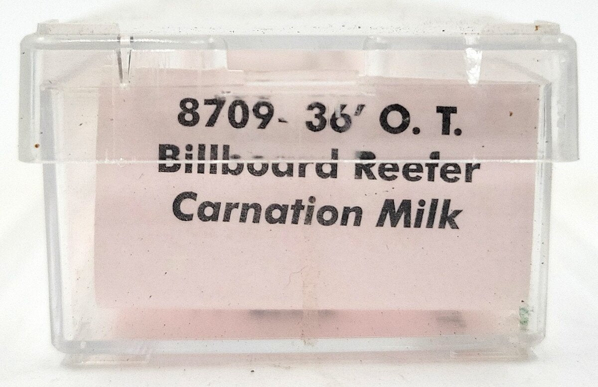 Roundhouse 8709 N Scale Carnation Milk Billboard Reefer #4201 LN/Box