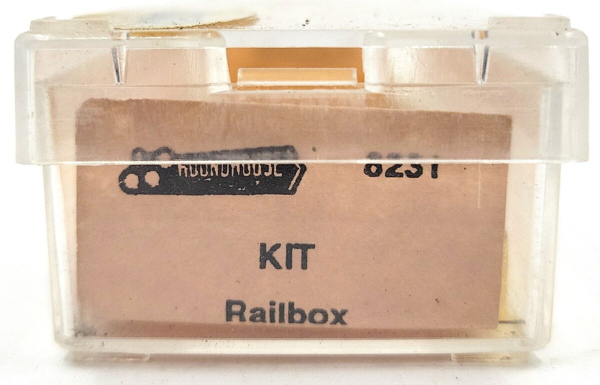 Roundhouse 8231 N Scale Railbox 50' Box Car #51934 LN/Box