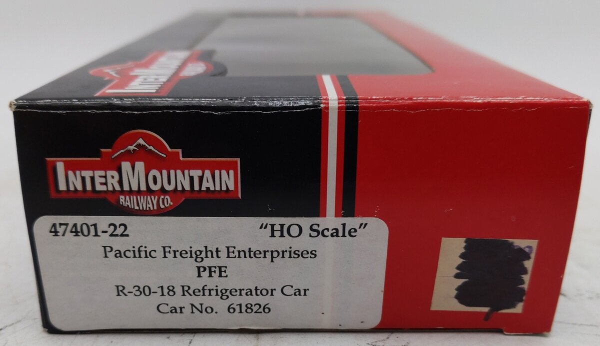 InterMountain 47401-22 HO Scale Pacific Fruit Express Refrigerator Car #61826 EX/Box