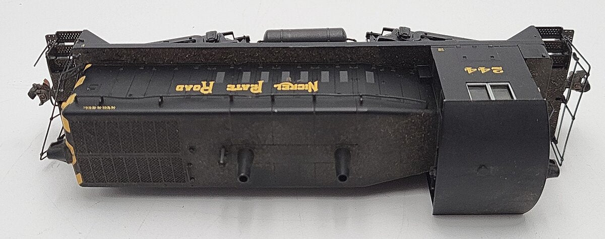 Life Like 7515 N Scale Nickel Plate Road SW9/1200 Diesel Locomotive #244 VG