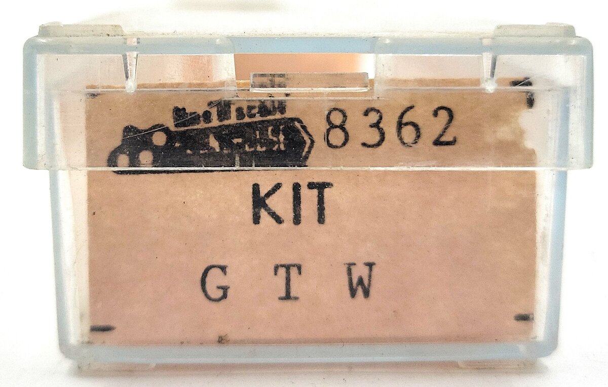 Roundhouse 8362 N Scale Grand Trunk Western 50' FMC Boxcar #598094 EX/Box