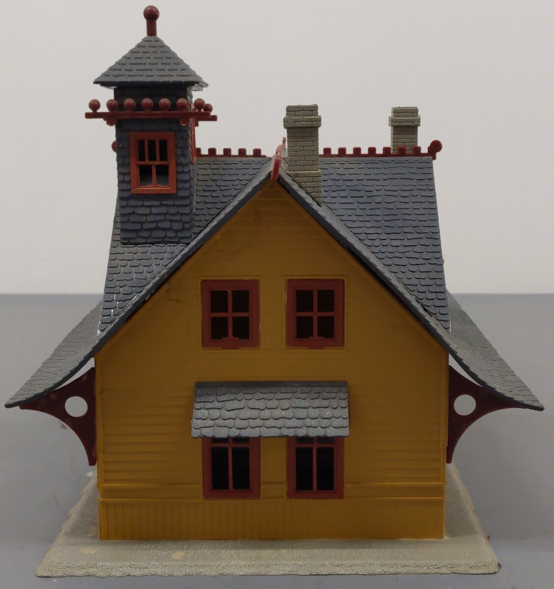 Lionel 6-83440 O Rico Station Building Kit-Assembled EX