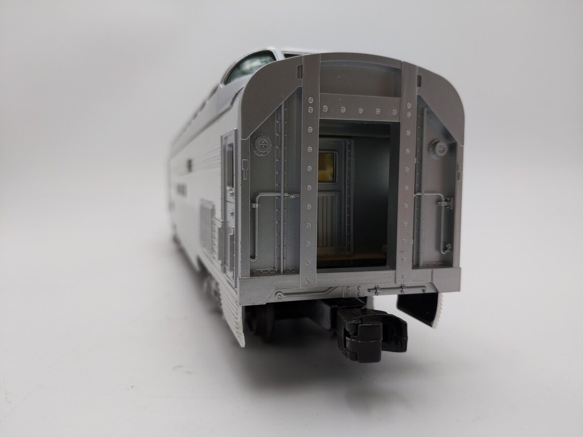 Lionel 6-39137 Santa Fe Superliner Full Vista Dome Car #509 VG