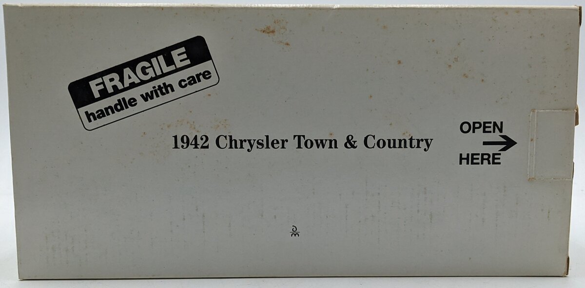 Danbury Mint 1942 1:24 Diecast 1942 Chrysler Town & County Convertible NIB