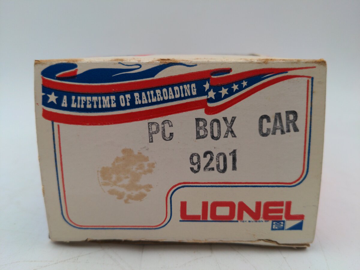 Lionel 6-9201 O Gauge Penn Central Boxcar VG/Box