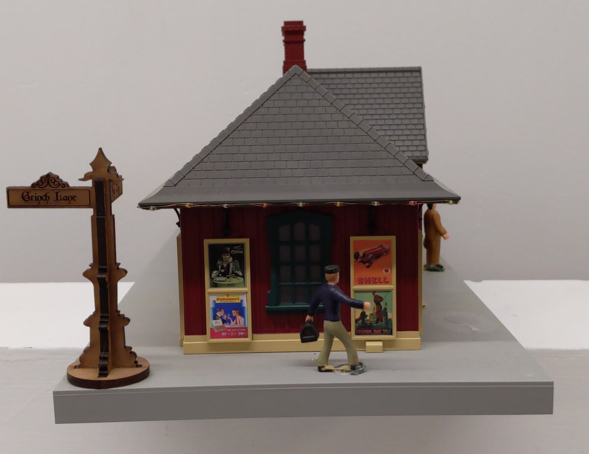 MTH 30-90081 O Main Street Country Passenger Station EX