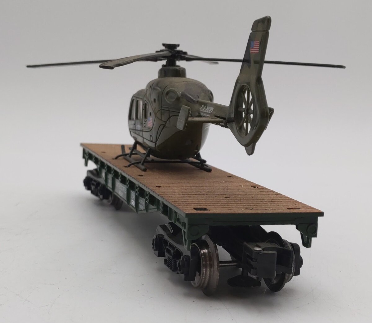 Menards 279-4484 O Gauge US Army Flat Car w/ Helicopter #1259 EX