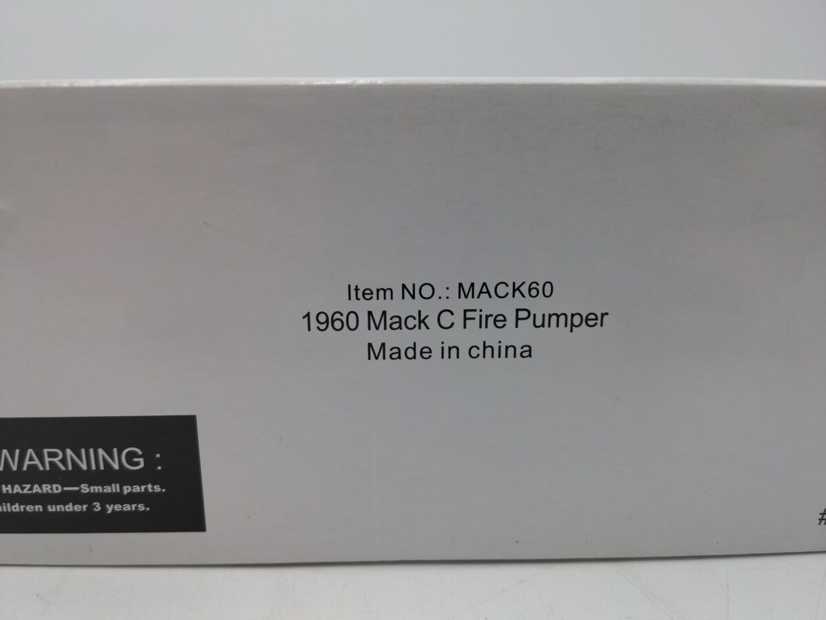 Signature Models 32372 1:50 Scale 1960 Mack C Fire Pumper EX/Box