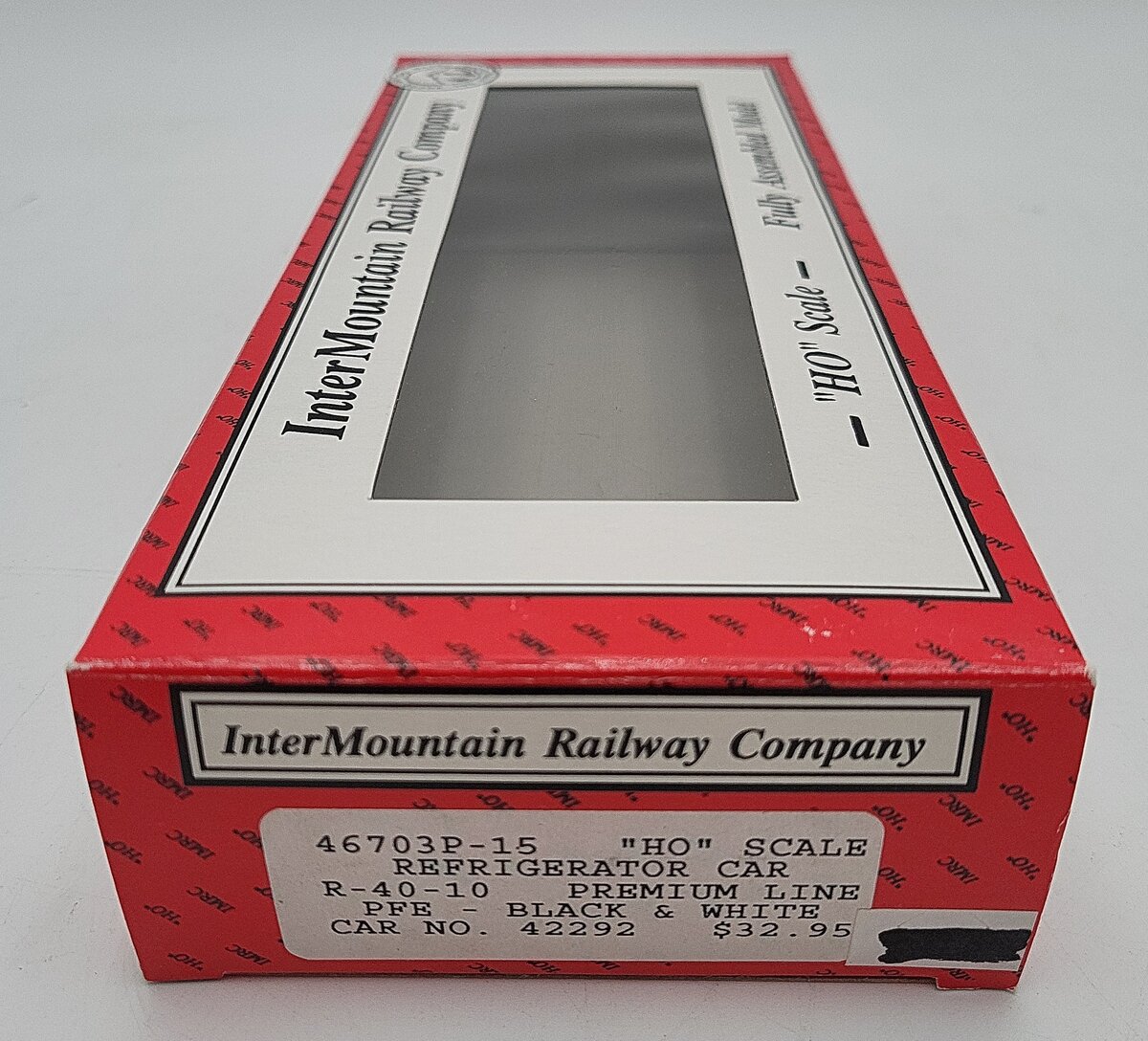 InterMountain 46703P-15 HO Scale Union Pacific Boxcar #42292 EX/Box