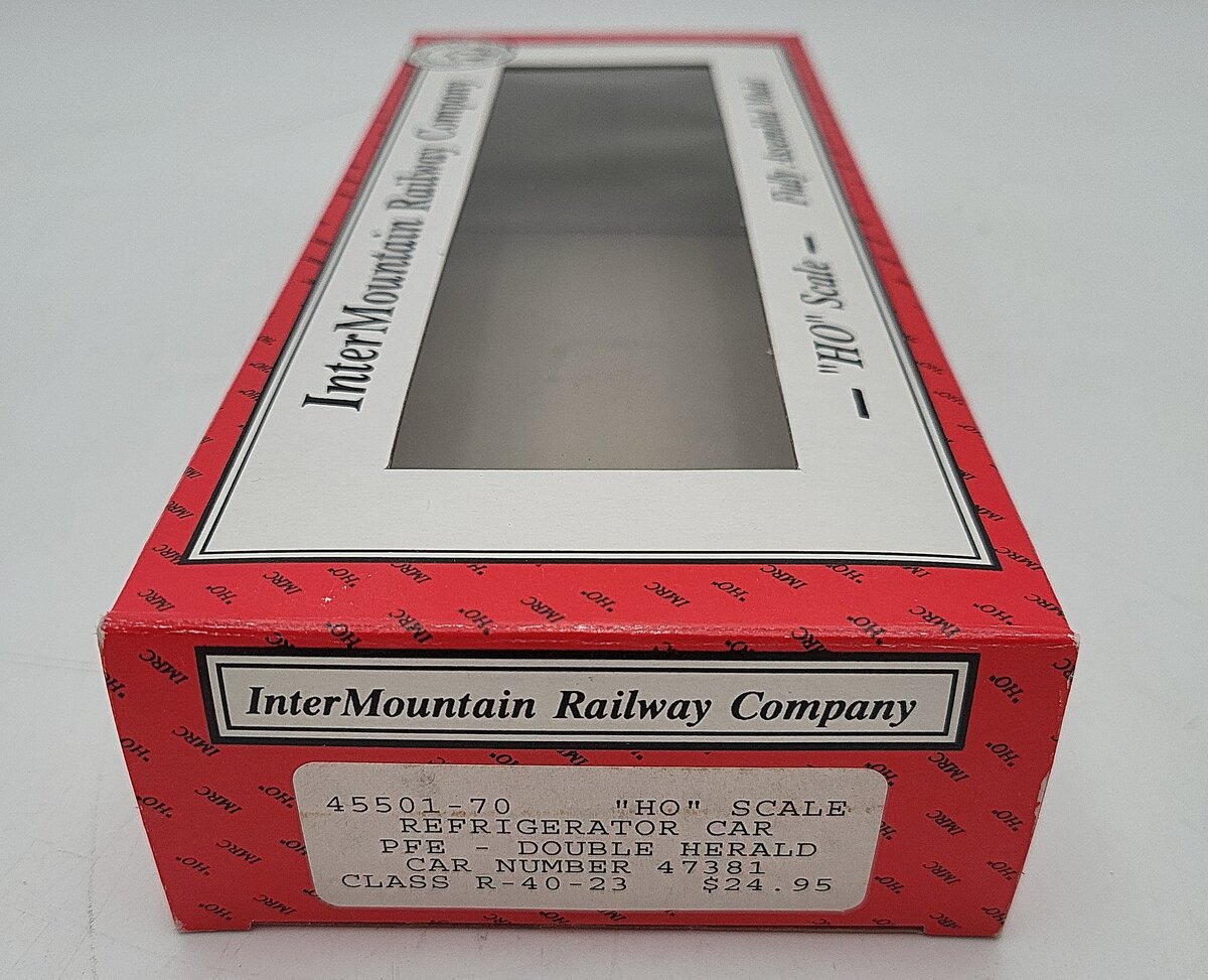InterMountain 45501-70 Pacific Fruit Express Steel Sided Ice Bunker Car EX/Box